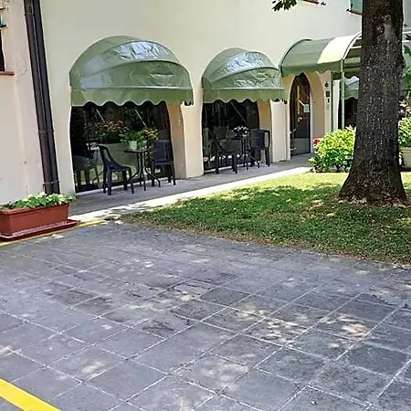 Ducathotel Hotel
