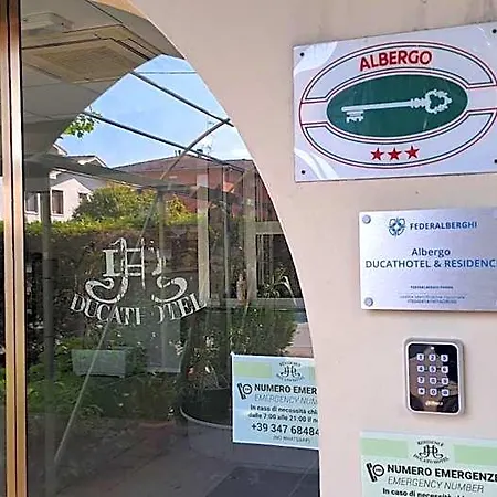 Ducathotel Hotel